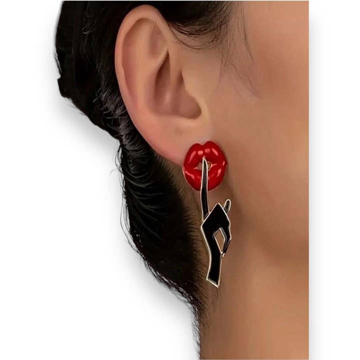 Kinky Pleasure - Wholesale Dangle Earrings - Kinky Pleasure - S029 - Earrings - Lips With Hand - SSST Be Quiet
