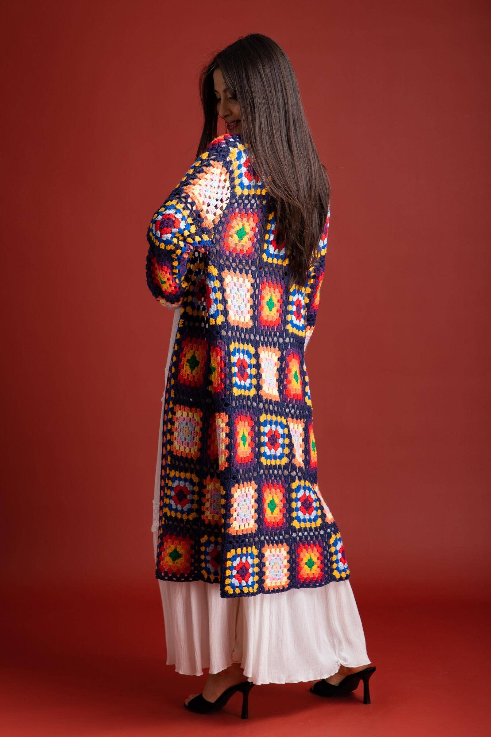 SAACHI - Vente Kimono – femme - Cardigan kimono long en crochet granny à motifs floraux multicolores3