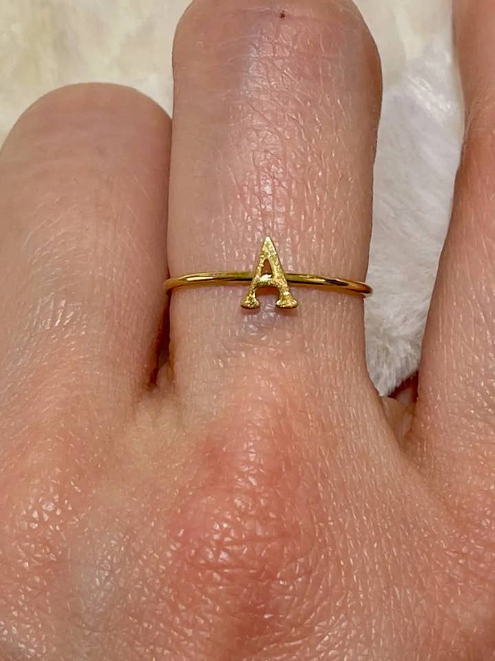 Anello Iniziale Minimo per la vendita all'ingrosso da parte di Cassette Barcelona