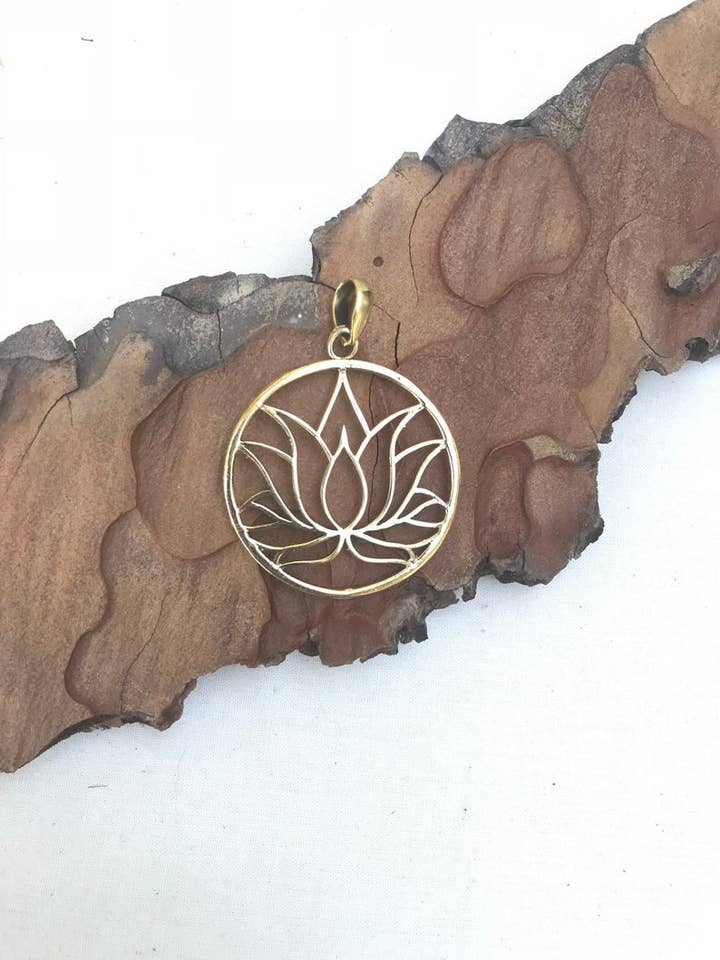 Lotus blomst messing vedhæng halskæde for engroshandel hos ZEBA