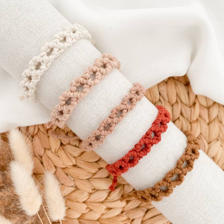 Macrame armbånd (kædestil) for engroshandel hos Limitless Decor