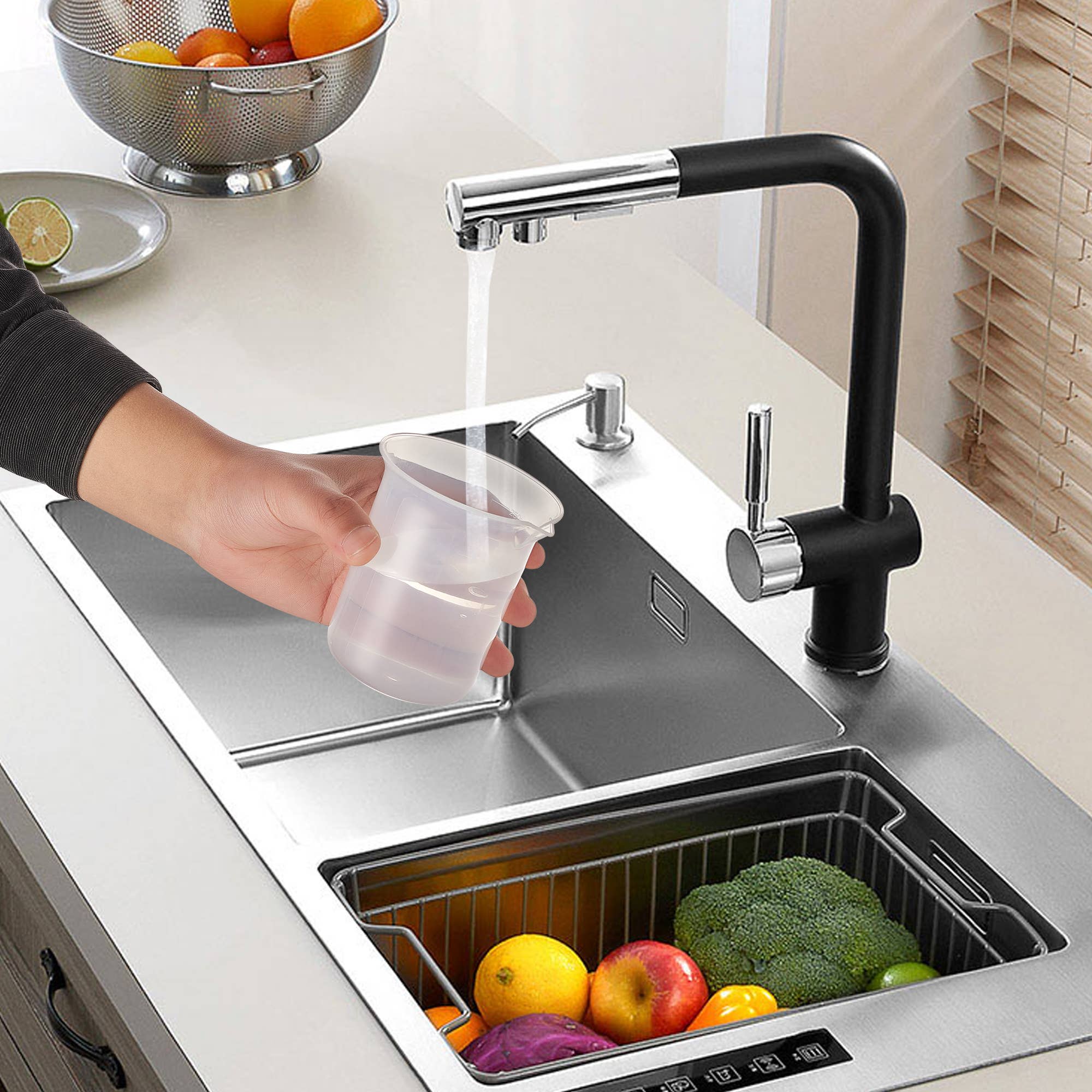 True & Tidy - Wholesale Mop - 1300 Watt Steam Mop Deluxe Set14