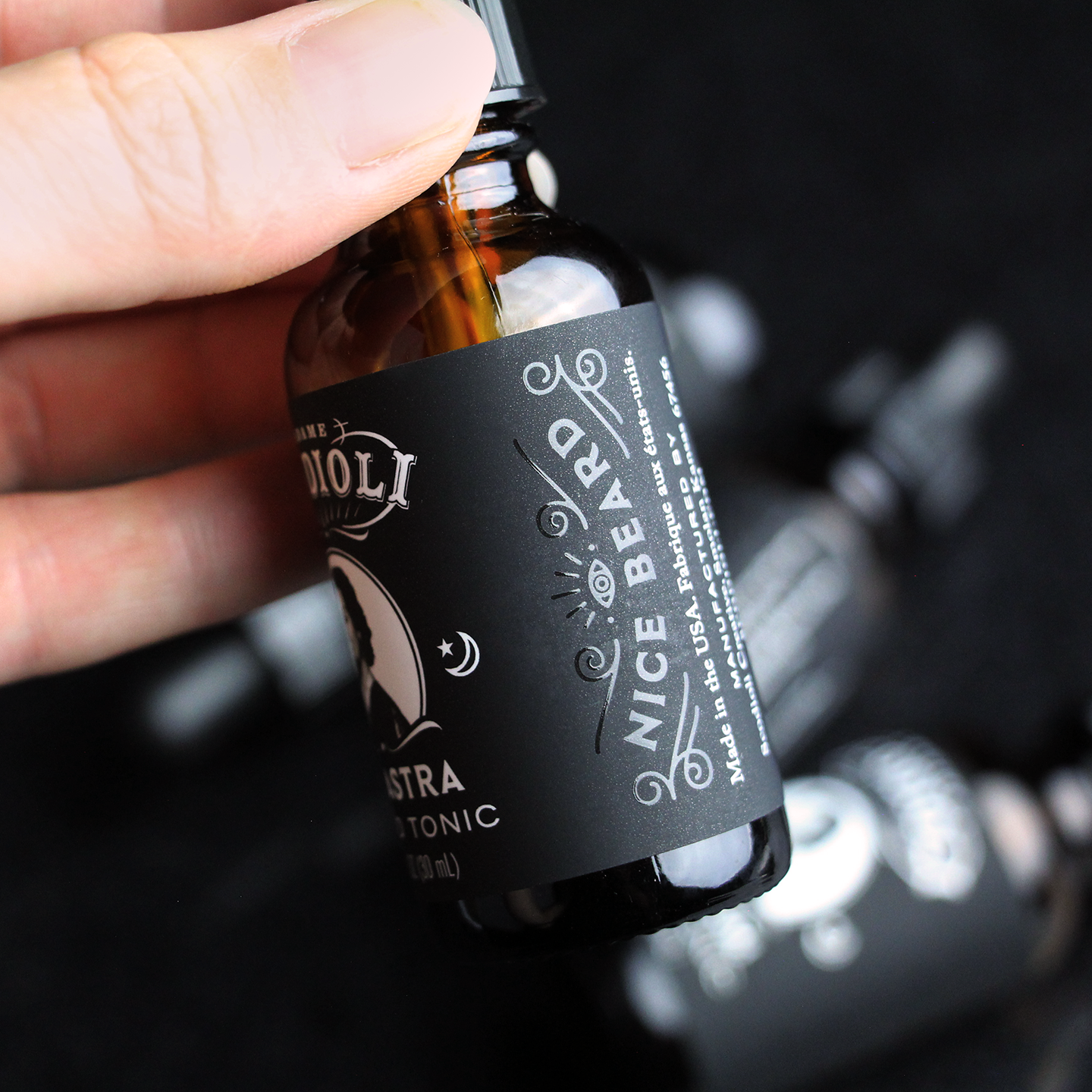 Madame Scodioli - Vente Produit structurant pour la barbe - Ad Astra Beard Tonic5