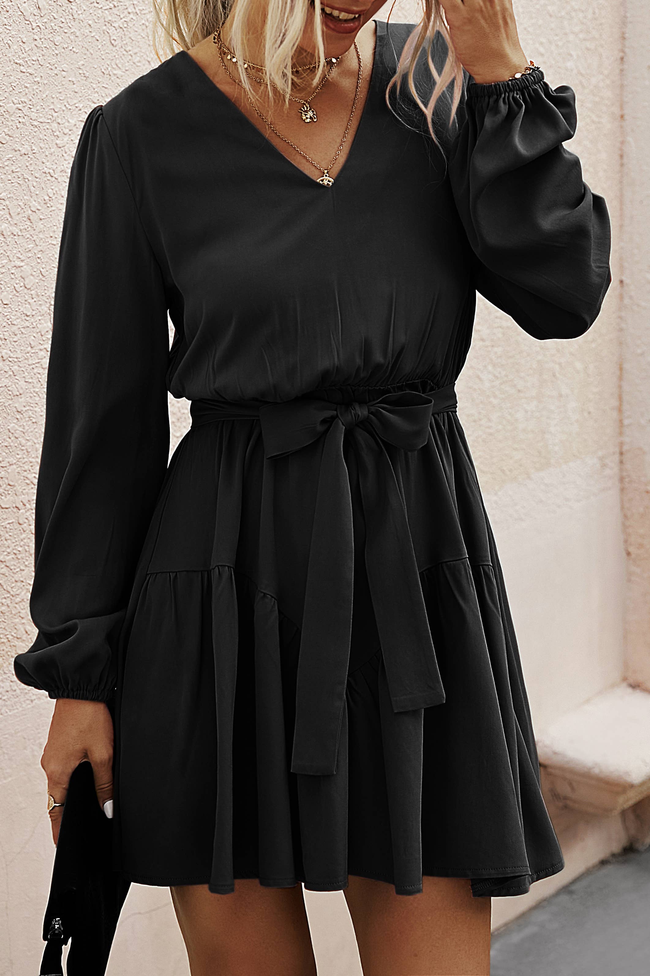 eLook – Großhandel Kleid – Damen – SZ1-DR6095 Langarmkleid mit V-Ausschnitt und Gürtel14