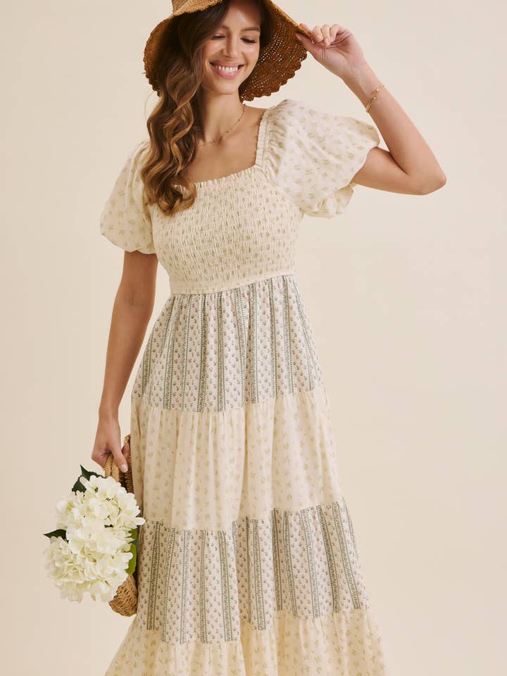 ABITO MIDI FLOREALE ARRICCIATO DI BELLEZZA E SEMPLICITÀ SENZA SFORZO per la vendita all'ingrosso da parte di in february