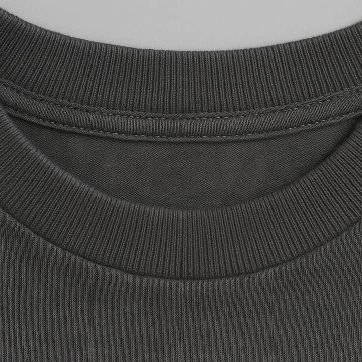 BT Blanks – wholesale T-shirt – Unisex – Budget Friendly Oversized Boxy Tee–220GSM Cotton-Poly Blend4