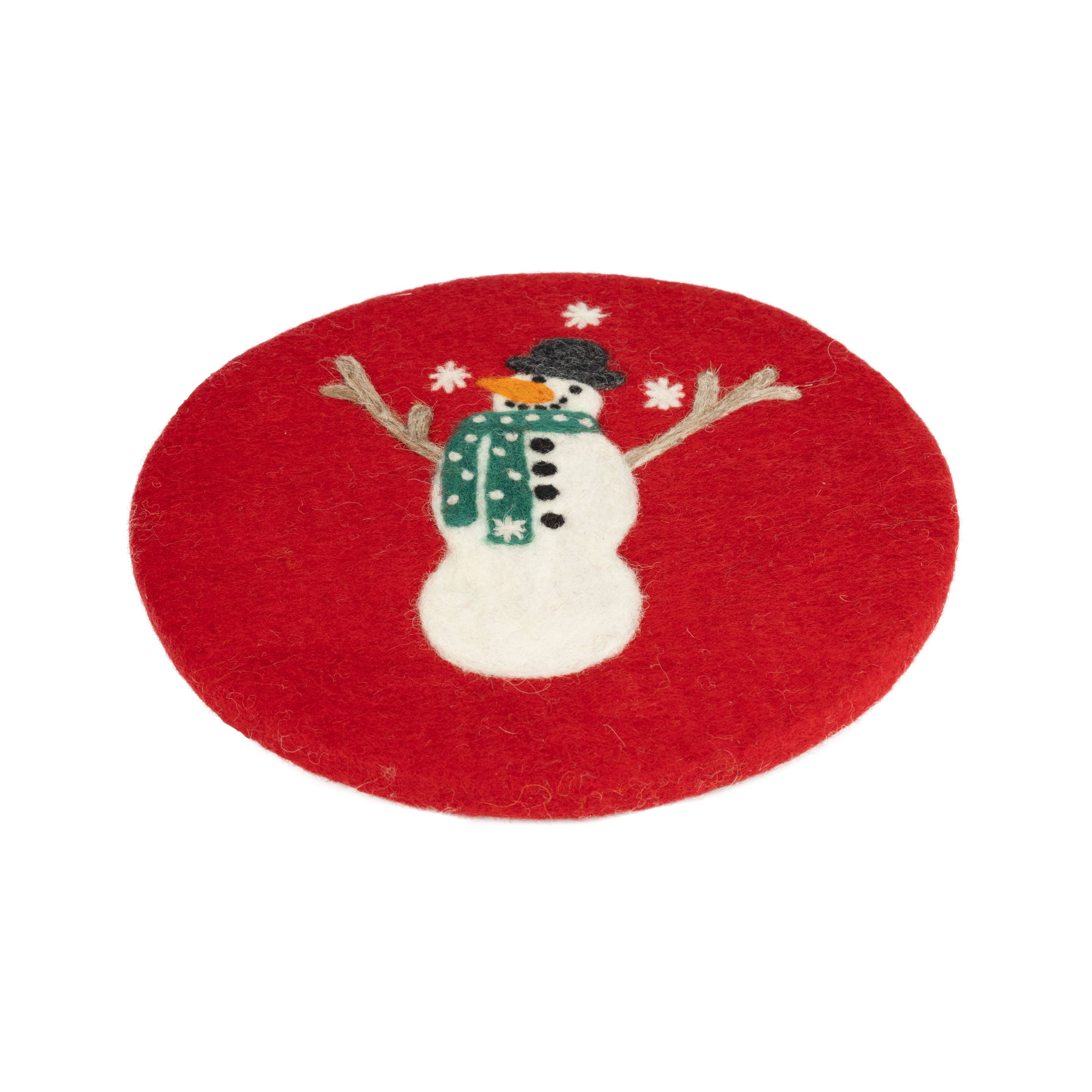 Silver Tree Home & Holiday - Wholesale Trivet - A05314: Christmas Felt trivet in red,a snowman design,8.25in