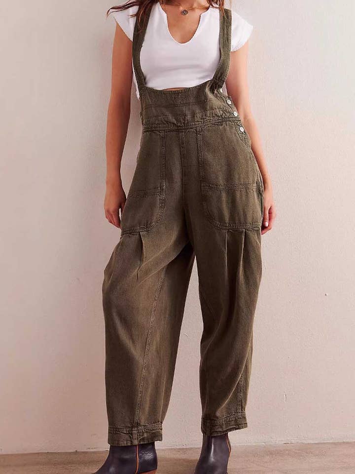 Trendy Loose Barrel Leg Adjustable Strap Overalls DP25G675 for wholesale by Dipped Shop