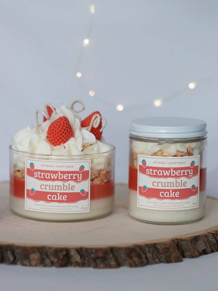 Gâteau crumble aux fraises pour la vente par Athena Craftings