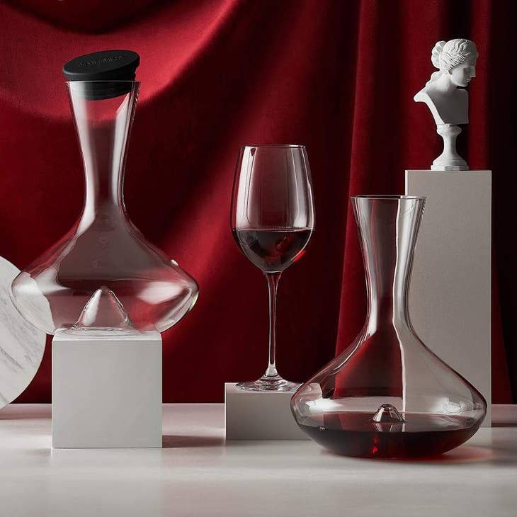 Decanter per vino in cristallo Vintorio Citadel con coperchio in silicone  all'ingrosso per il tuo negozio - Faire Italia