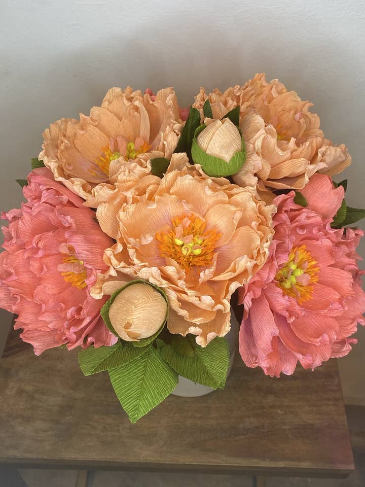 Bouquet de pivoines paradisiaques pour la vente par Petals and Pearls Design