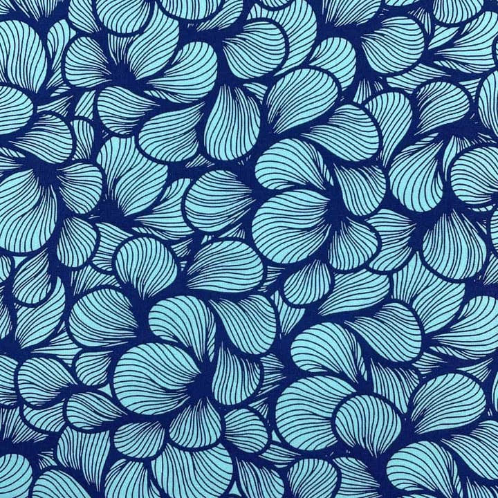 Infinite Wrappery - Wholesale Inpakpapier - Omkeerbare stoffen geschenkverpakking blauwe bloemblaadjes/Aruba blauw 55x55 cm1