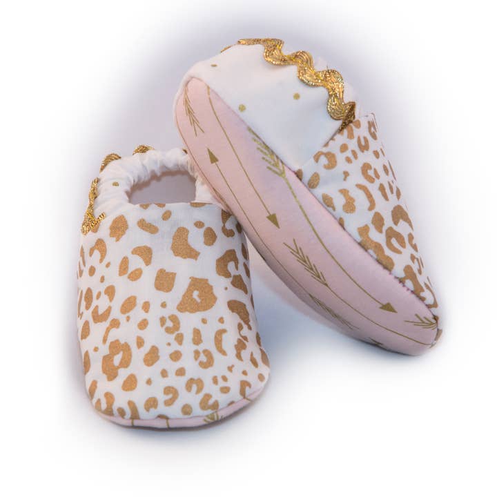 Lil' Cheetah Baby Booties 3-6 months for wholesale by LilSkeeterz