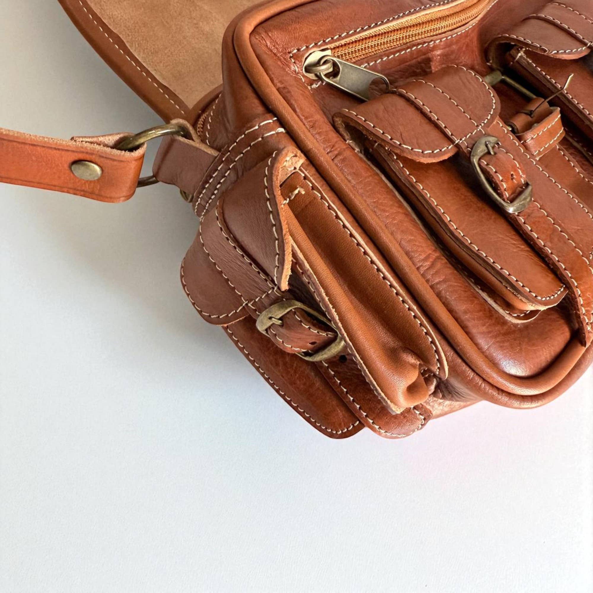 Melecraft – wholesale Crossbody bag – Unisex – Leather Cross Body Bag – Small Satchel Crossbody9