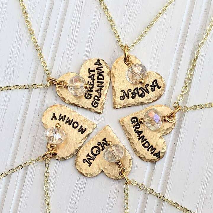 Collar con forma de corazón para el Día de la Madre, chapado en oro, mamá y abuela para venta al por mayor de Jenna Scifres Handmade Jewelry