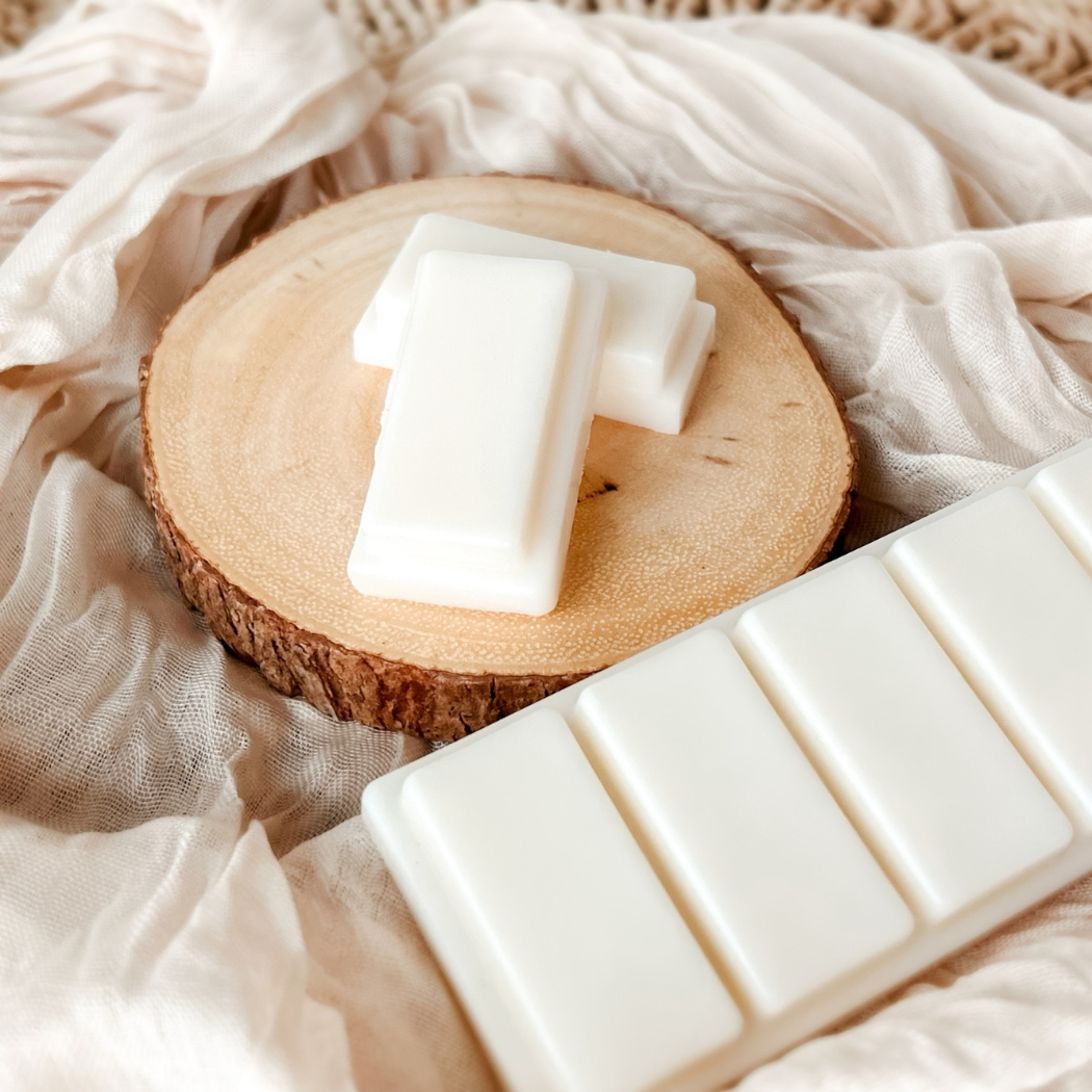 Honey Jar Creations - Wholesale Wax Melt - Cognac Nights | Palo Santo | 5-pc Snap Clamshell Wax Melts3