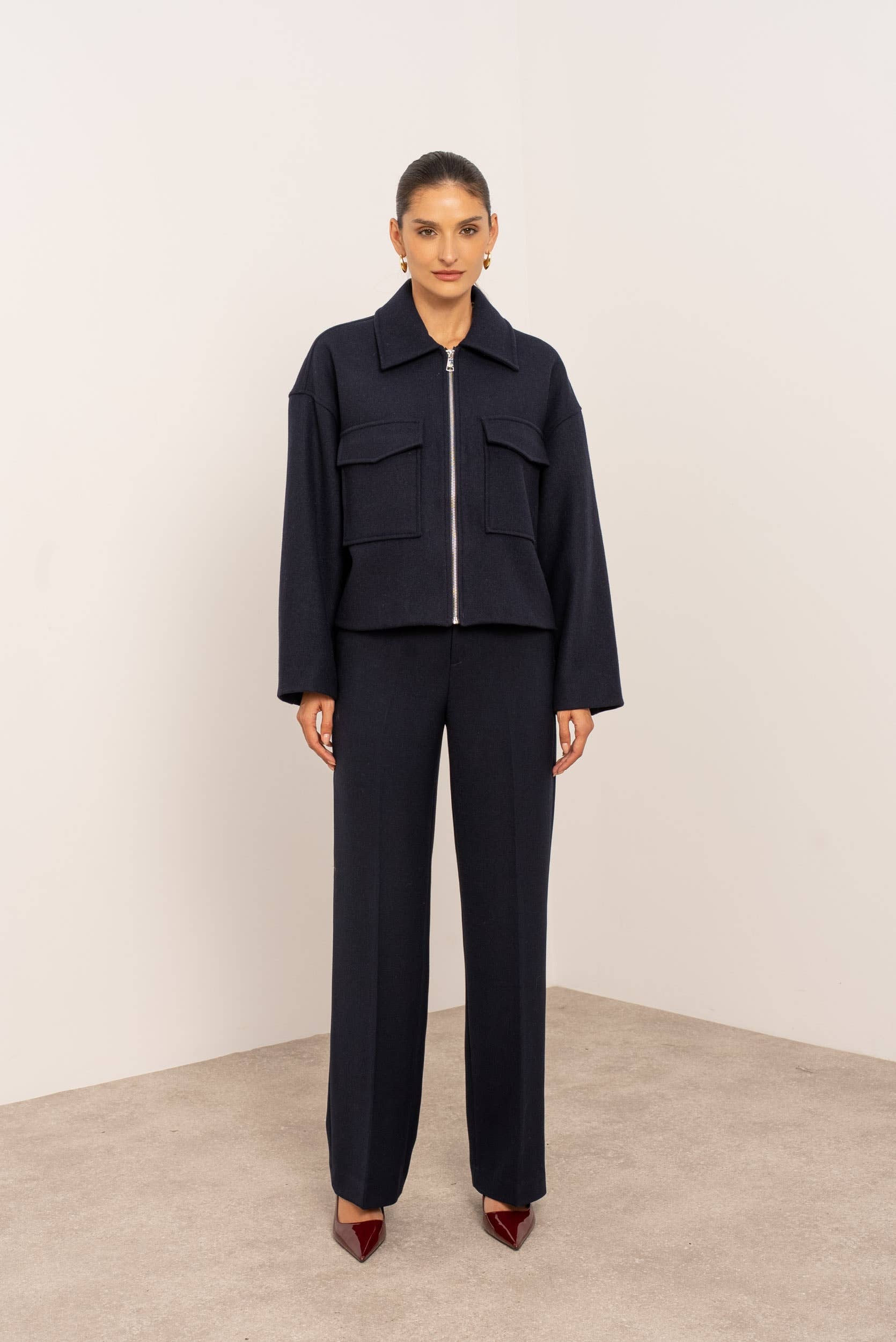 Attentif Paris - Wholesale Jacket - Women's - Structured short jacket in blended wool with patch pockets3