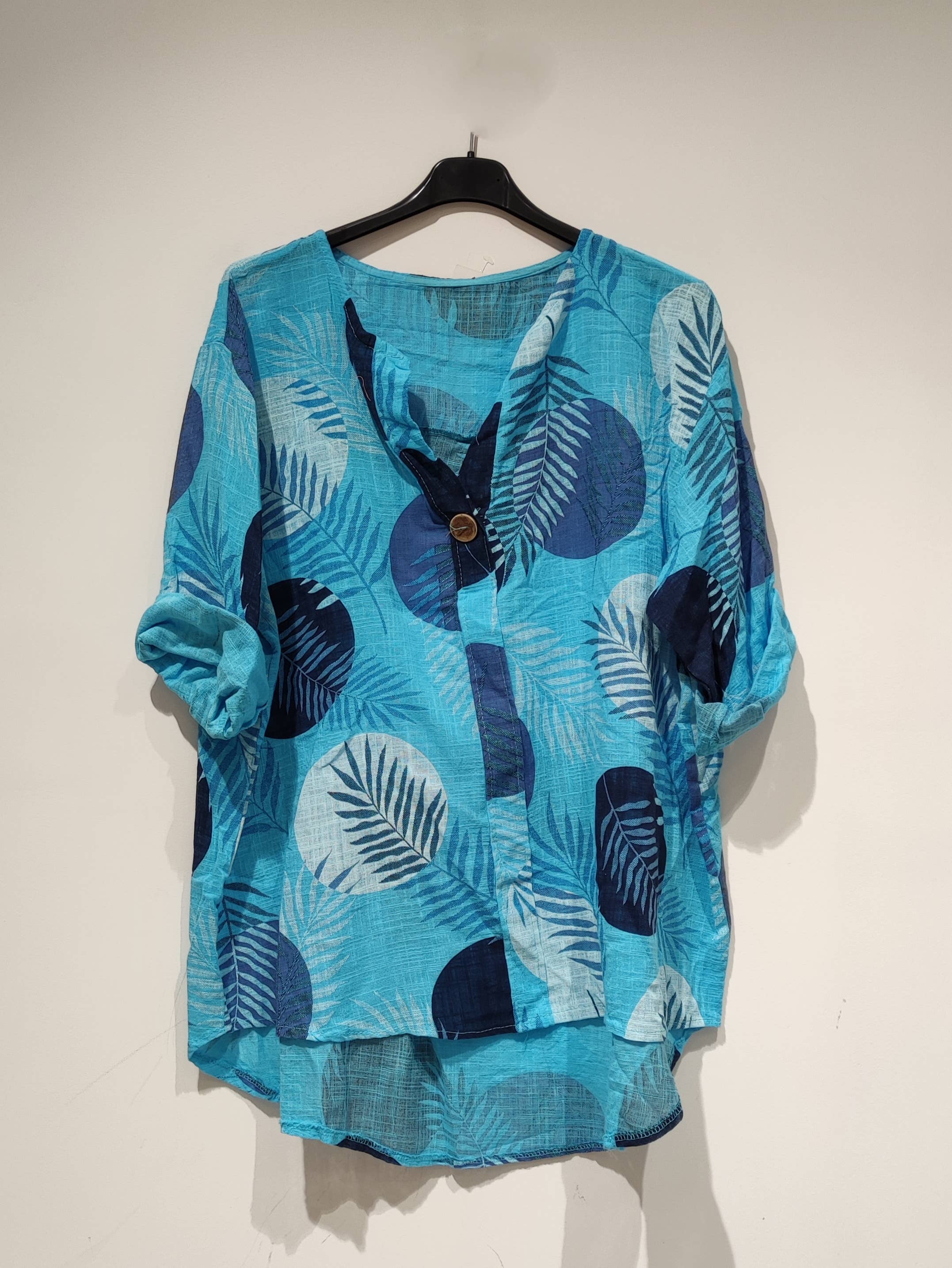 Pomelo paris - Wholesale Blouse - Women's - LISA Short Buttoned Blouse Jungle - PE254