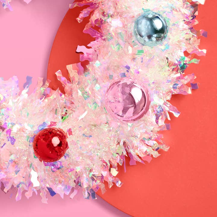 xo, Fetti - Wholesale Wreath - A White Christmas Wreath - white iridescent mini wreath1