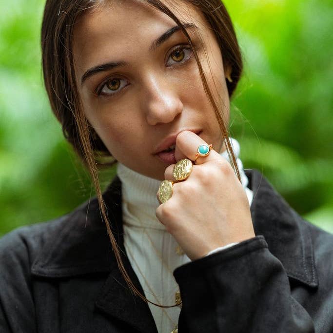 Sea Token Signet i guld for engroshandel hos Studio Grun