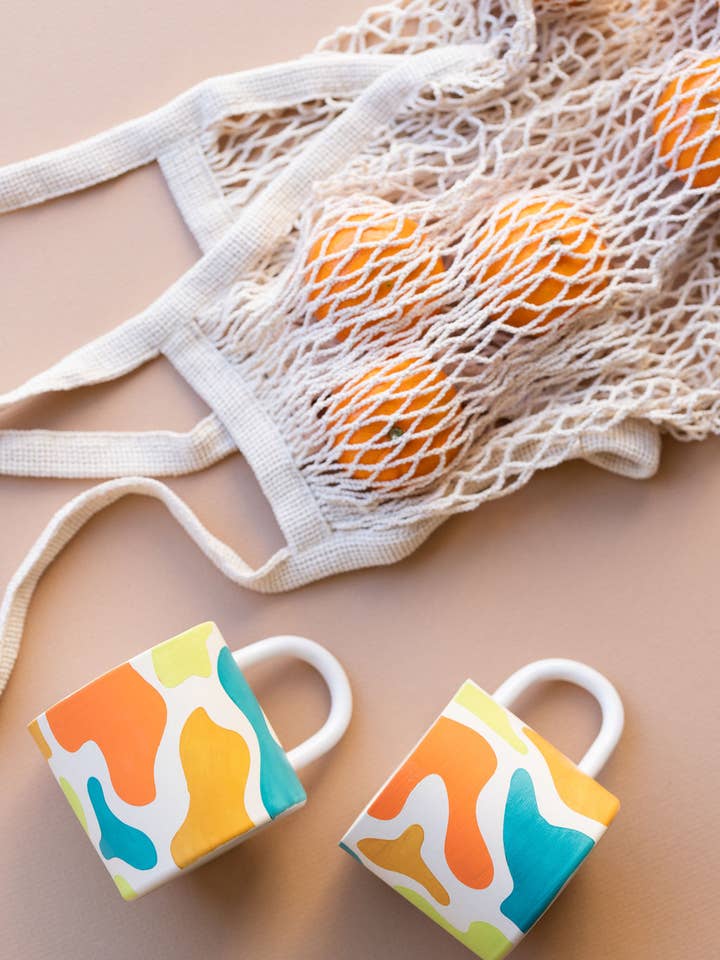 Mug - Rainbow Cow pour la vente par Carved Color Ceramics