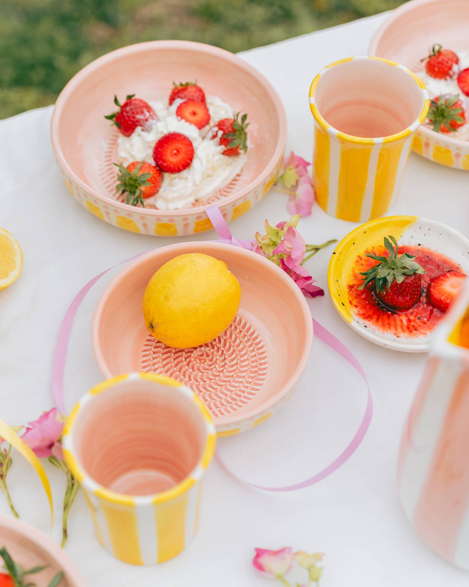 Alfar Tierra Cocida - Wholesale Grater - Vintage Pottery Grater Bowl – Pink and Yellow / VALENTINA7