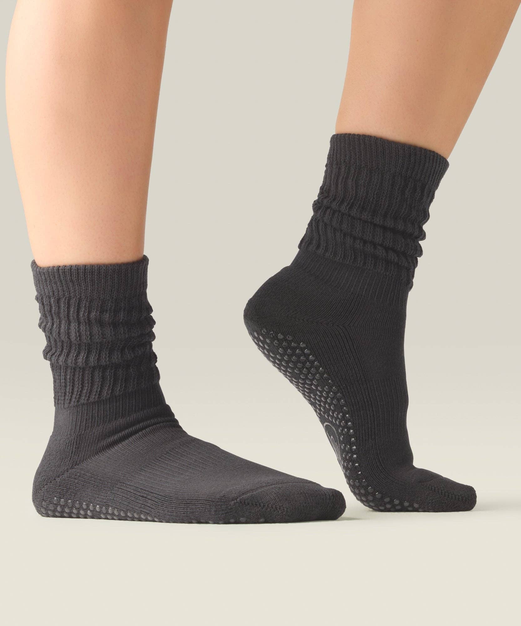 MoveActive - Wholesale Socks - Women's - Scrunch Non Slip Grip Socks - Charcoal7