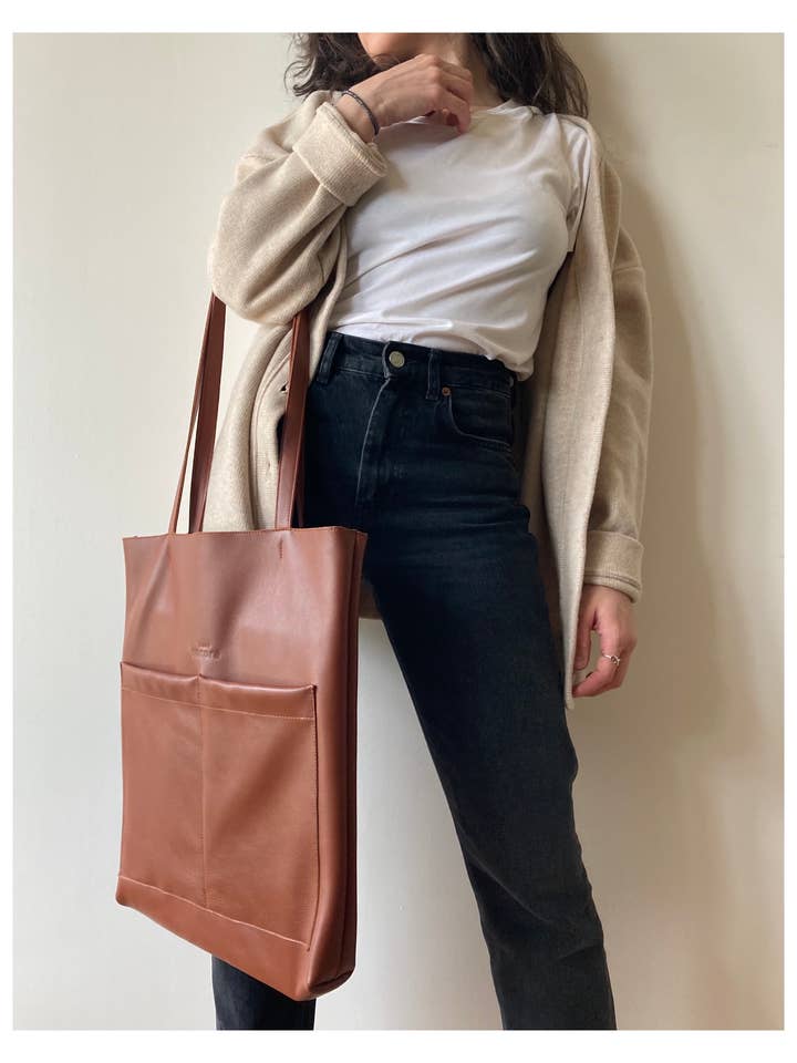 Borsa tote cognac in pelle di vitello per la vendita all'ingrosso da parte di Ligne Aurore