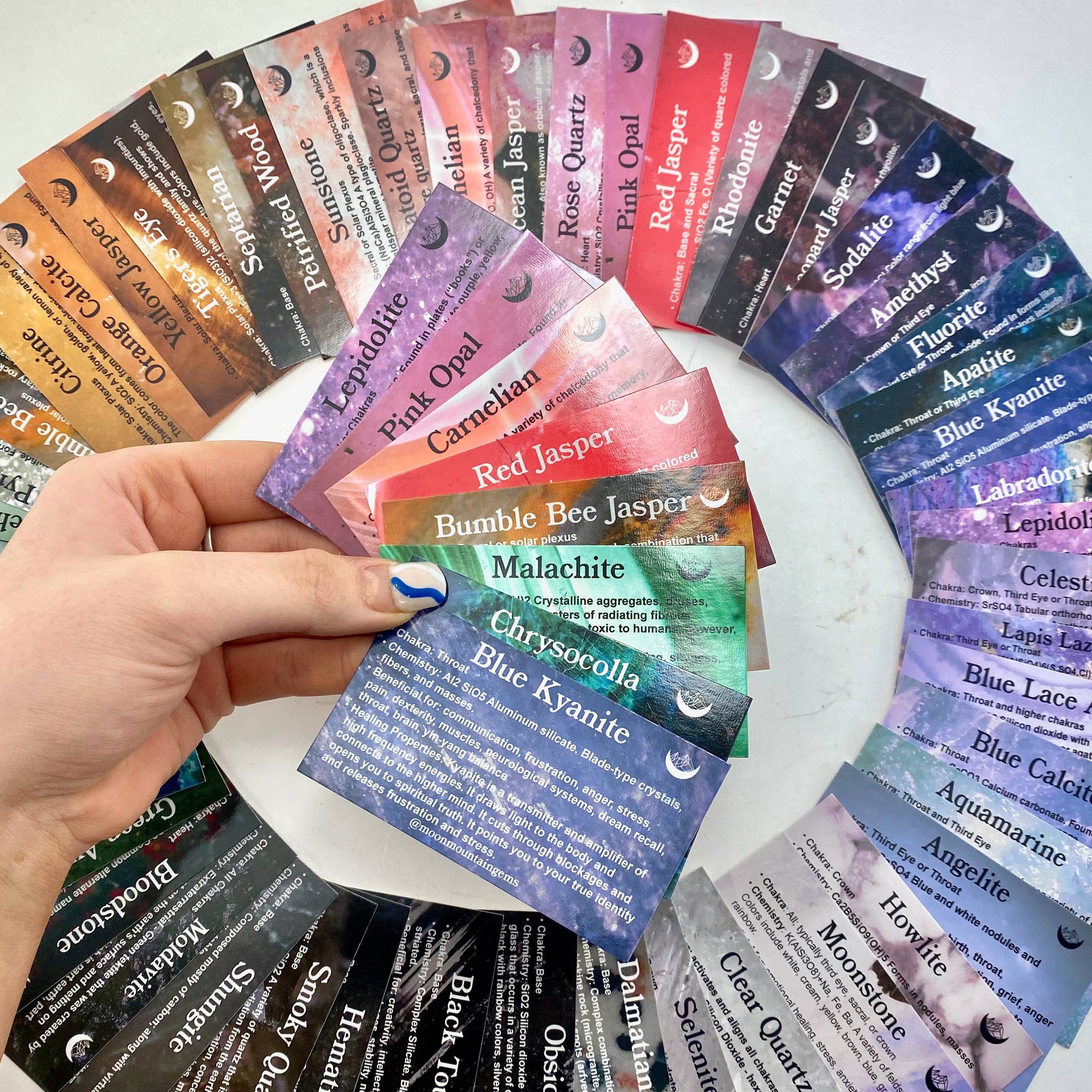 Moon Mountain Gems - Vente Cartes de tarot - Jeu de cartes de guérison par cristaux Édition 12