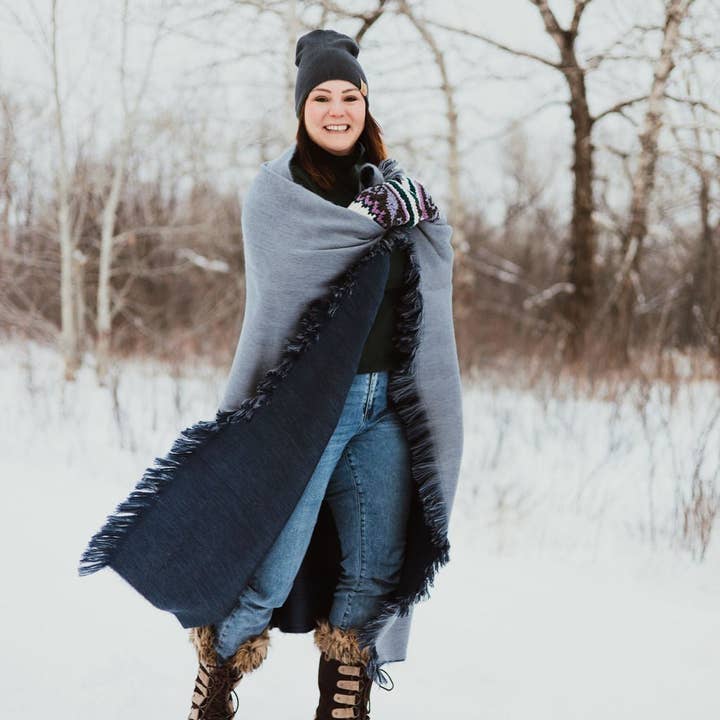 Meraki Movement - Wholesale Throw blanket - Stormy Seas Brushed Alpaca Throw Blanket