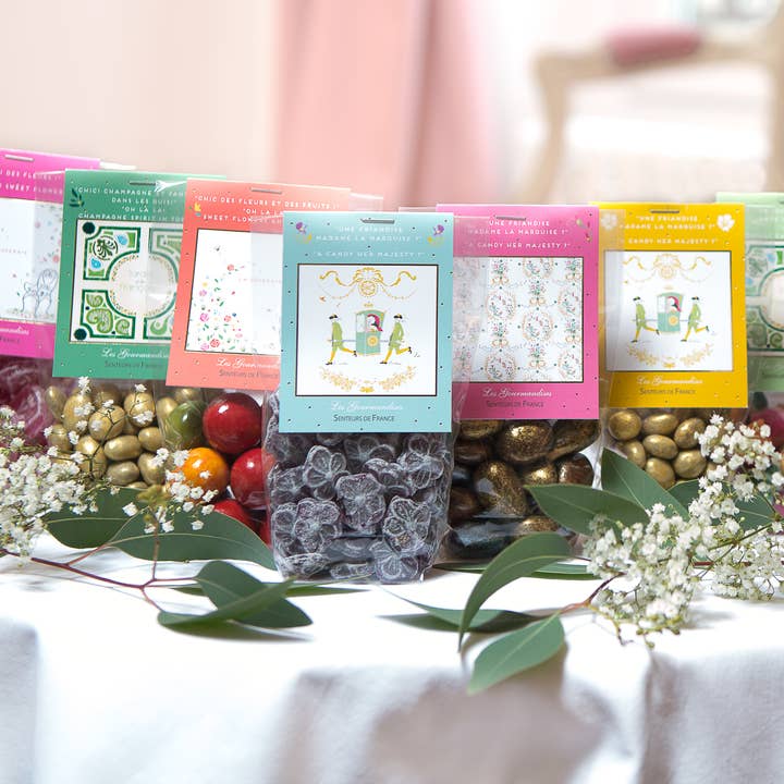 Senteurs De France – wholesale Hårt godis – Kungliga konfektyrer Violst bärstol1