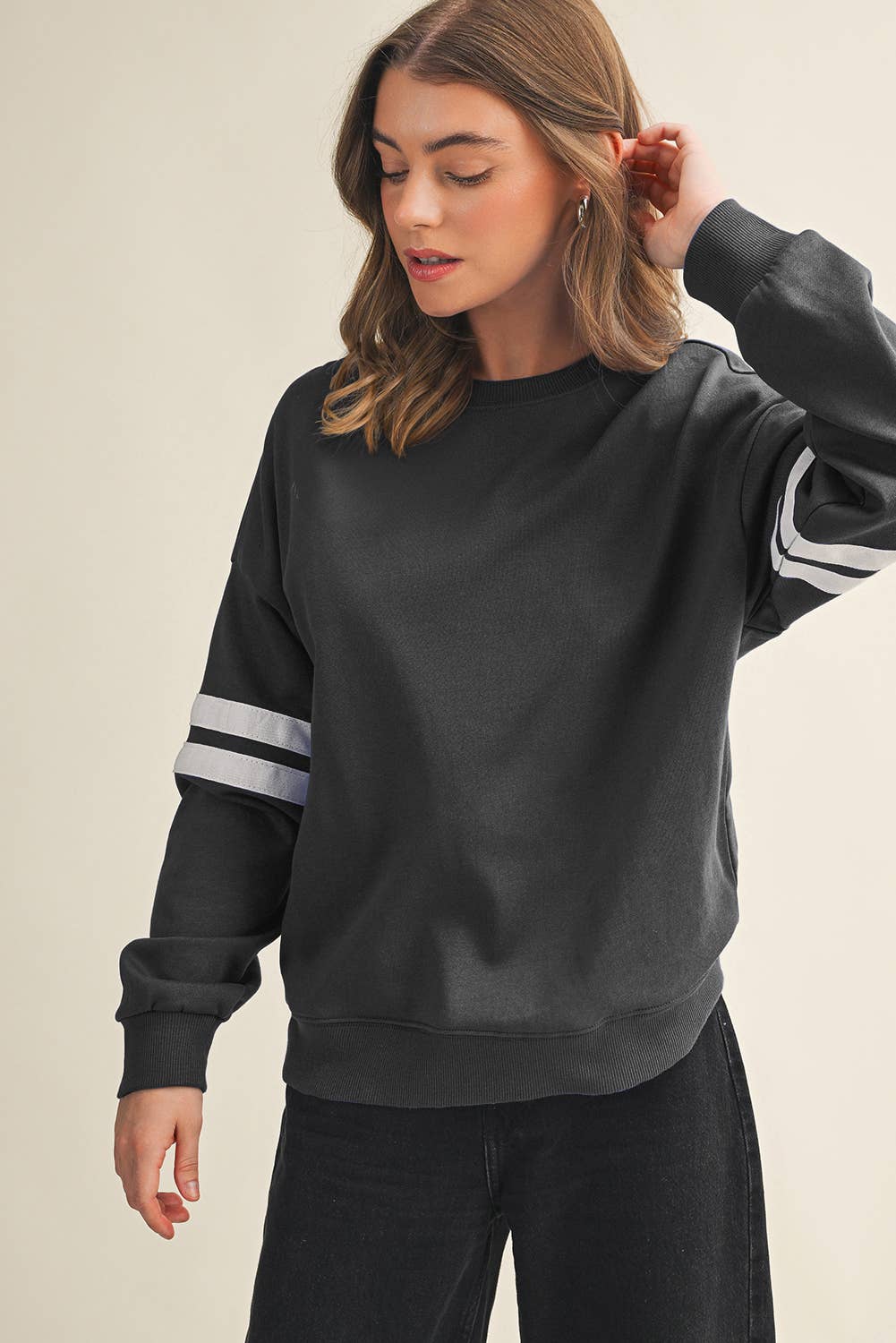 Aapparella - Wholesale Shirt - Women's - Striped Detail Drop Shoulder Oversized Sweatshirt | S-XL46