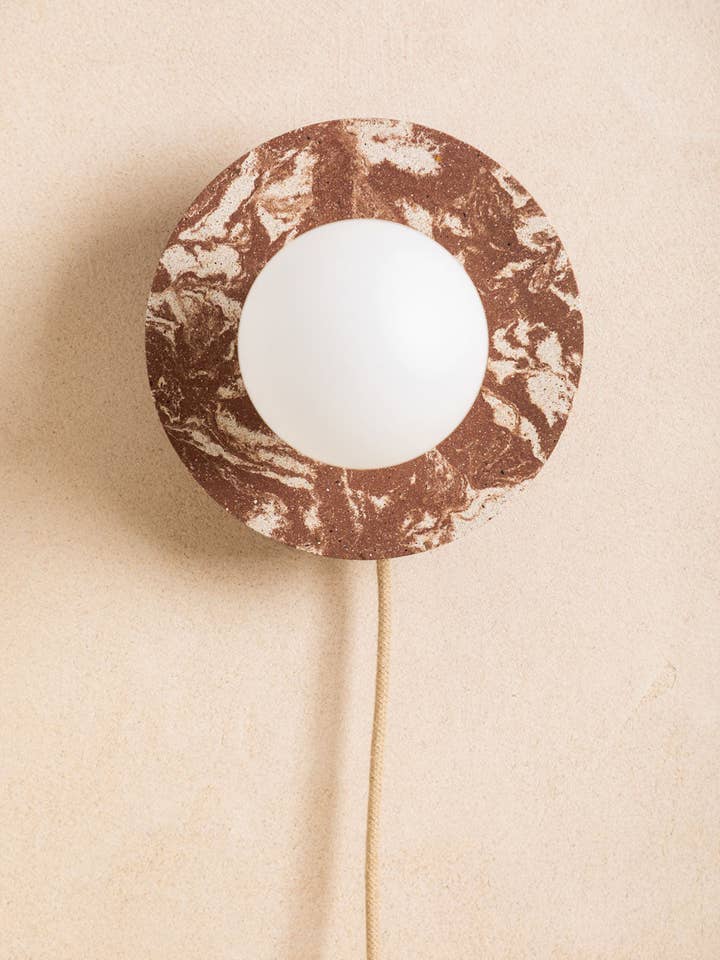 Vägglampa i betong — ALBA för wholesale av HESMEE