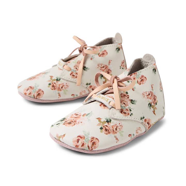 Snuggle Hunny – wholesale Cot shoes – Baby – Rosebud Lace Up Shoes