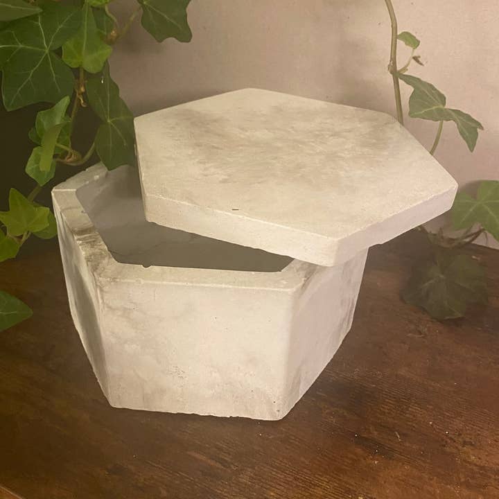 Concrete Hexagon Jewellery Box | Pot | Pinch Pot | Salt Cellar | Storage Pot for wholesale by Concreates