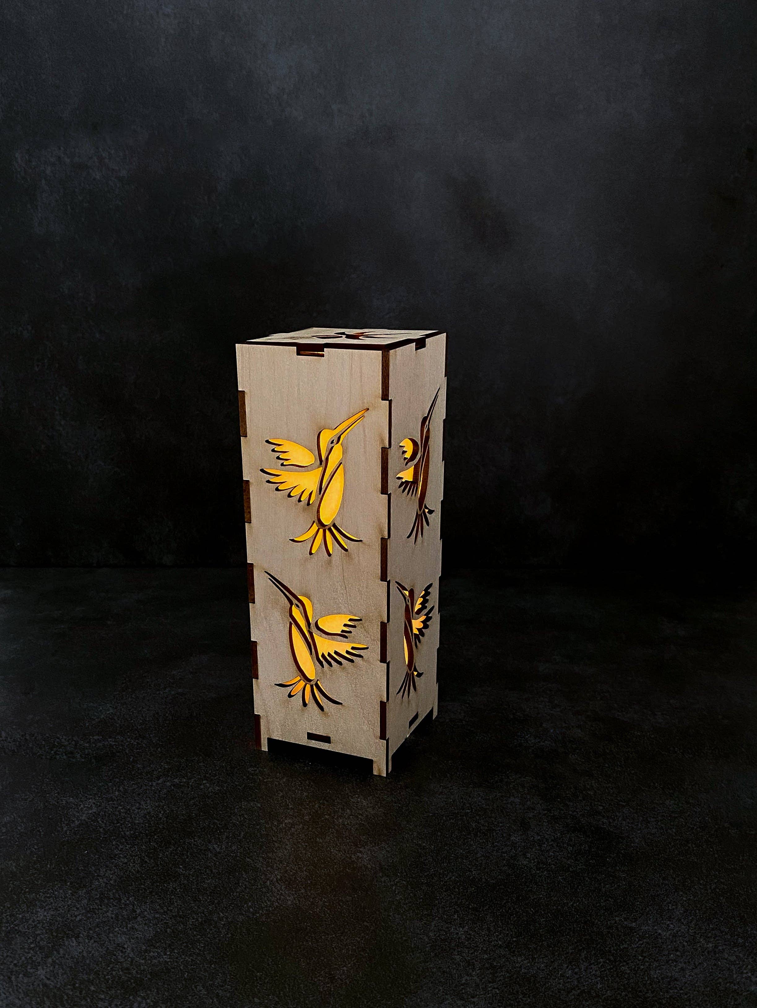 REMOVED BRAND – Lampião por atacado – Lanterna beija-flor em madeira com várias opções de luz LED1