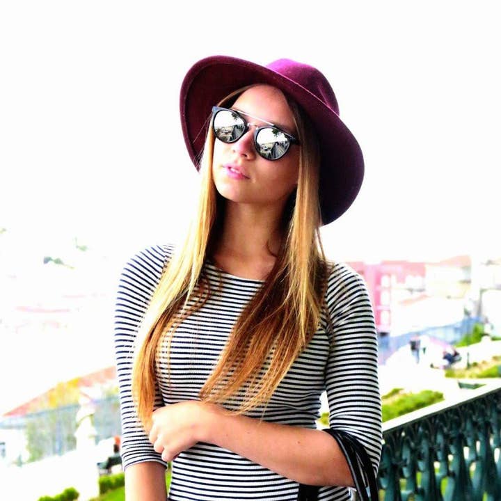 Emblem Eyewear - Wholesale Sunglasses – Unisex - Premium Horn Rimmed Vintage Crossbar Sunglasses Flash6