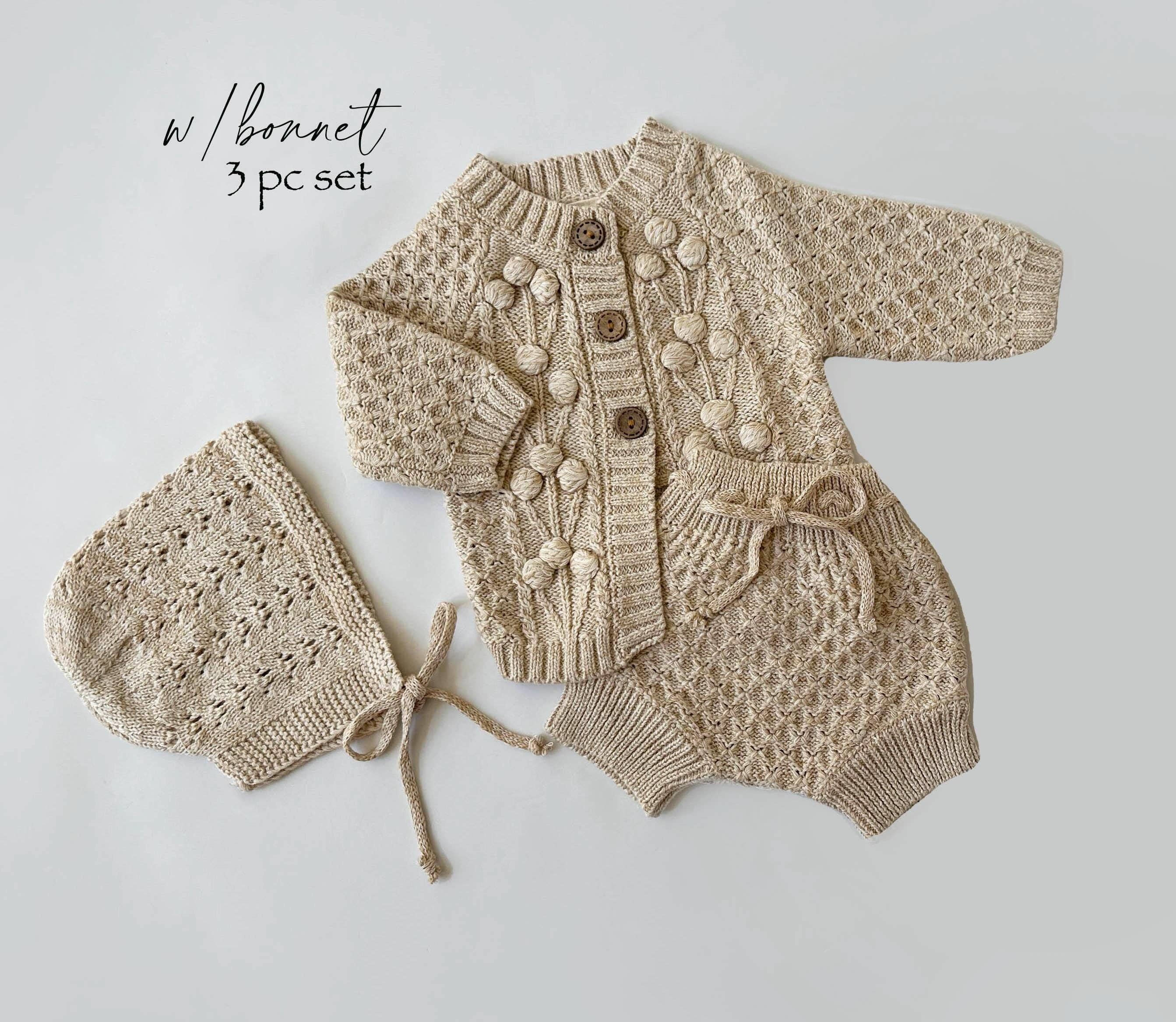 OLIVE & CRADLE - Venta al por mayor Conjunto de ropa - Bebés - Conjunto Matalyn de Pom tejido a mano Avena6