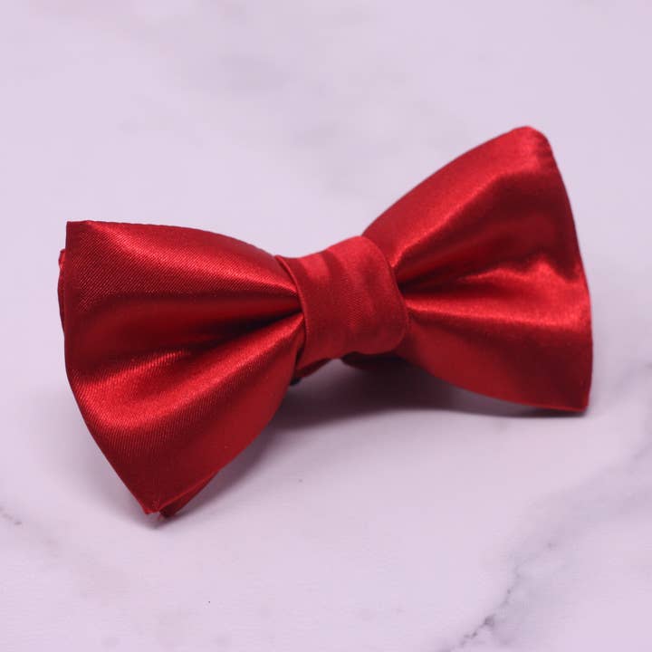 Red Satin Wedding Bow Tie for wholesale by Le Noeud