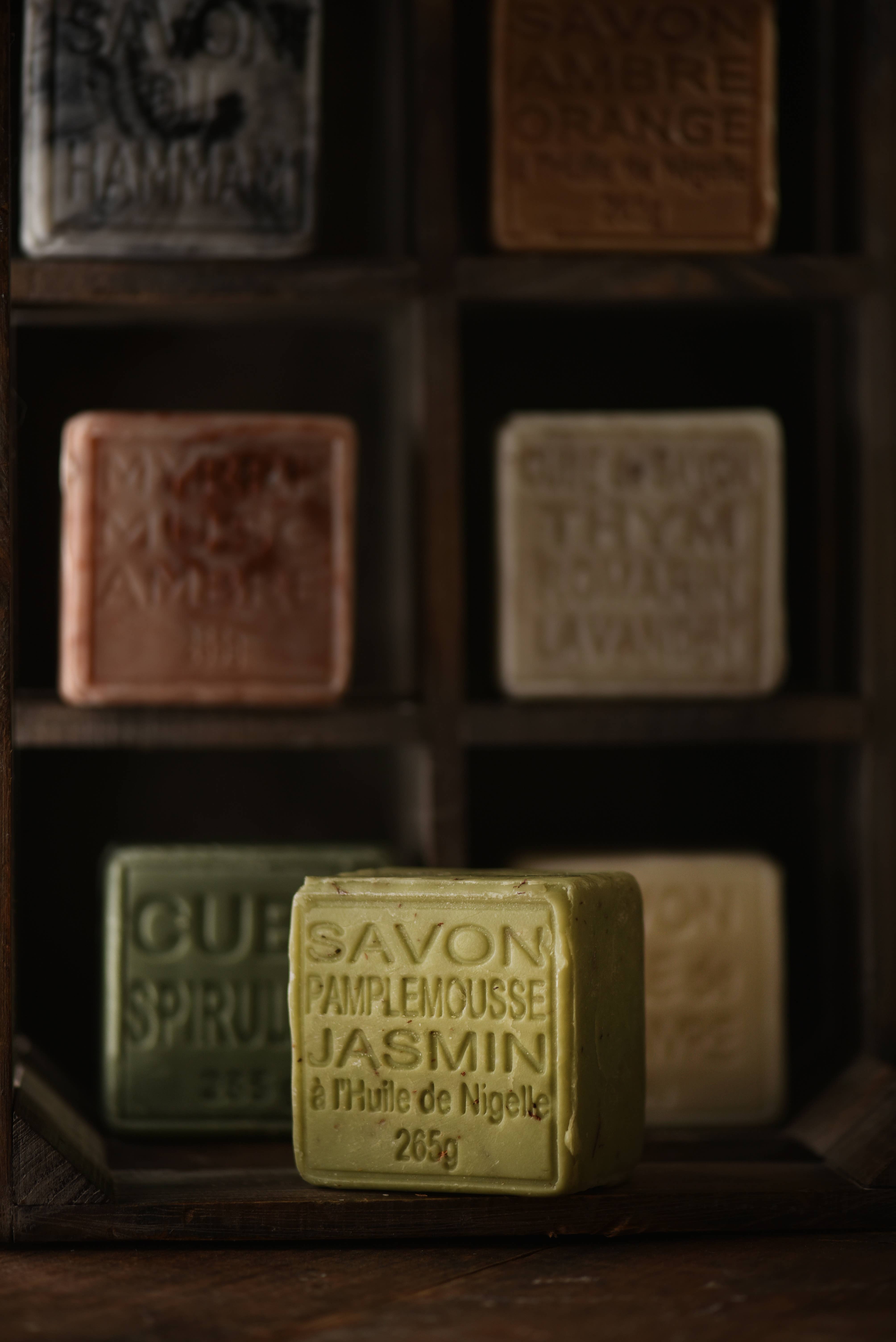 MAITRE SAVONITTO – sabonete sólido por atacado – Sabonete em cubo de almíscar, mirra e âmbar 260 g2