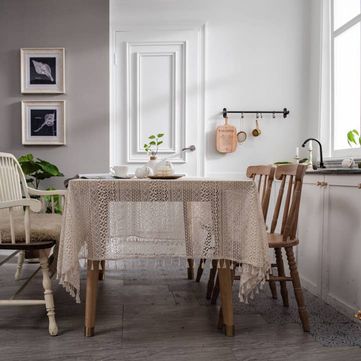 ACCITY - Wholesale Tablecloth - CROCHET HOLLOW TABLECLOTHS WITH TASSELS_CWMM00214