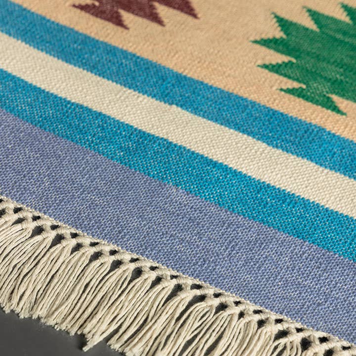 GAURI KOHLI - Wholesale Runner Rug - Kina Flat Weave Runner Rug - 2.5' W x 9' L