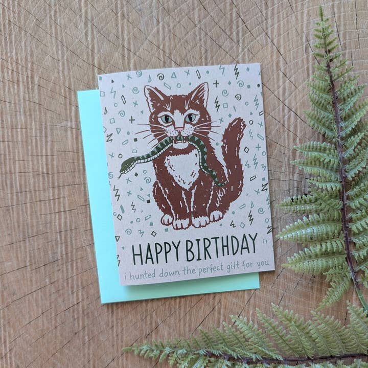 carte de vœux | joyeux anniversaire chat attrapé serpent cadeau pour la vente par ilikesara | art + goods