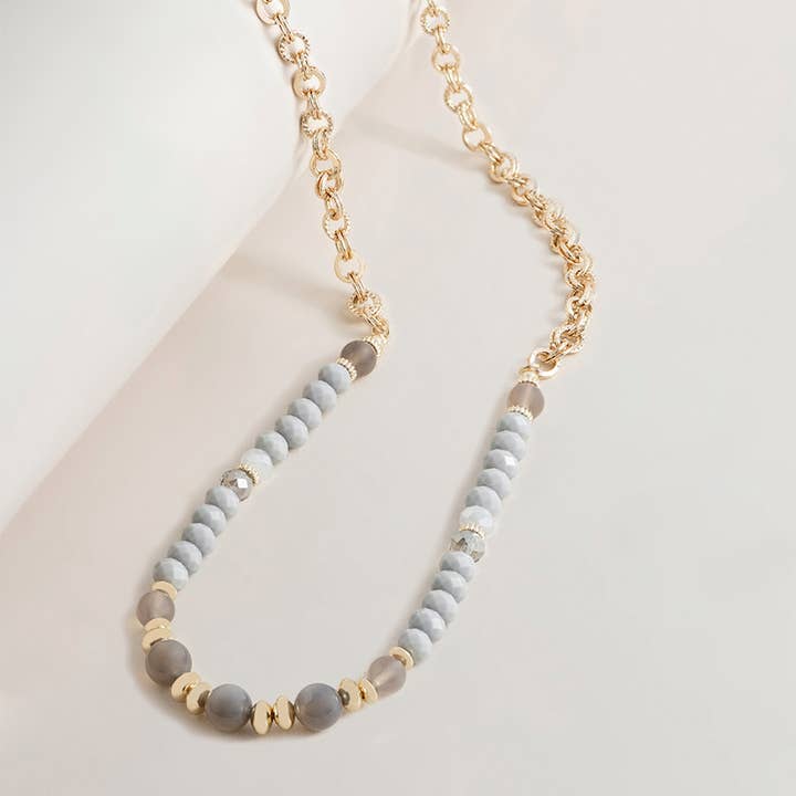 Collier long avec perles et chaîne pour la vente par Super Amazing