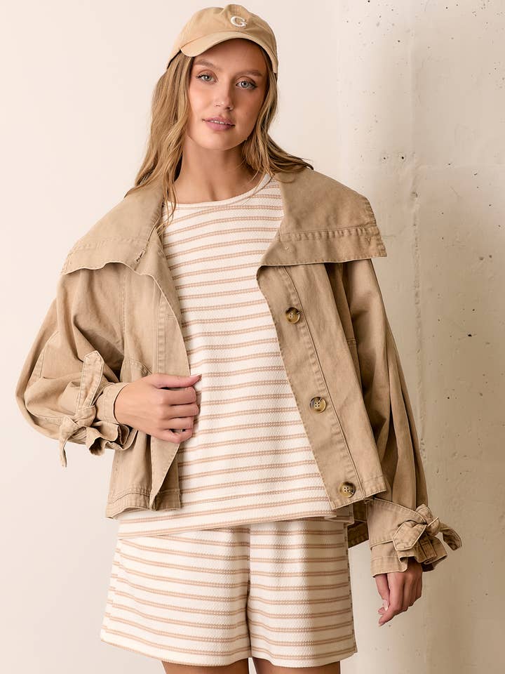 VESTE LAVÉE À COL LARGE ET FERMETURE BOUTONNÉE pour la vente par Polagram by Wellmade USA