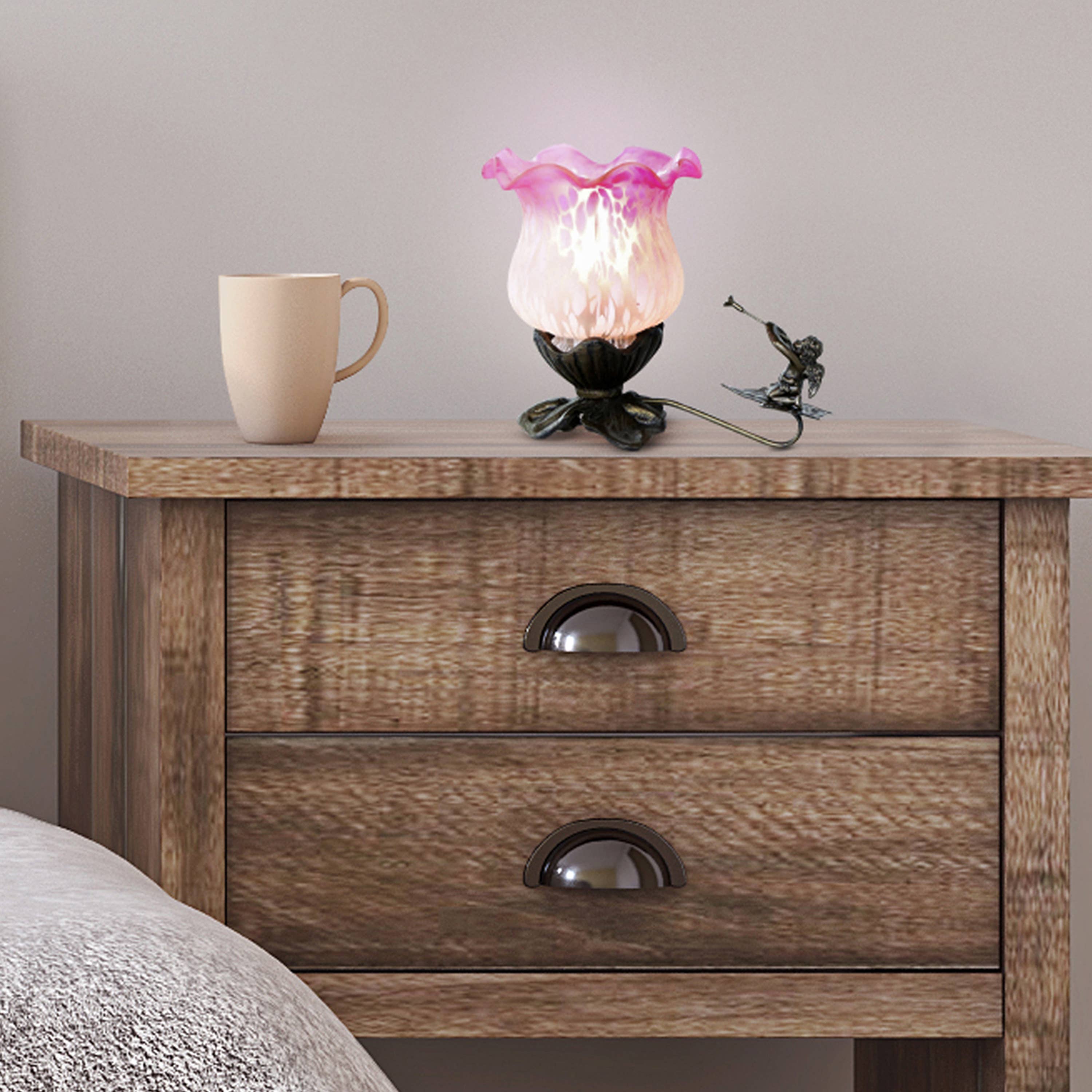 Rose/Blanc Lampe d'appoint chérubin en verre givré peint à la main de 6 « h en vente sur Faire5