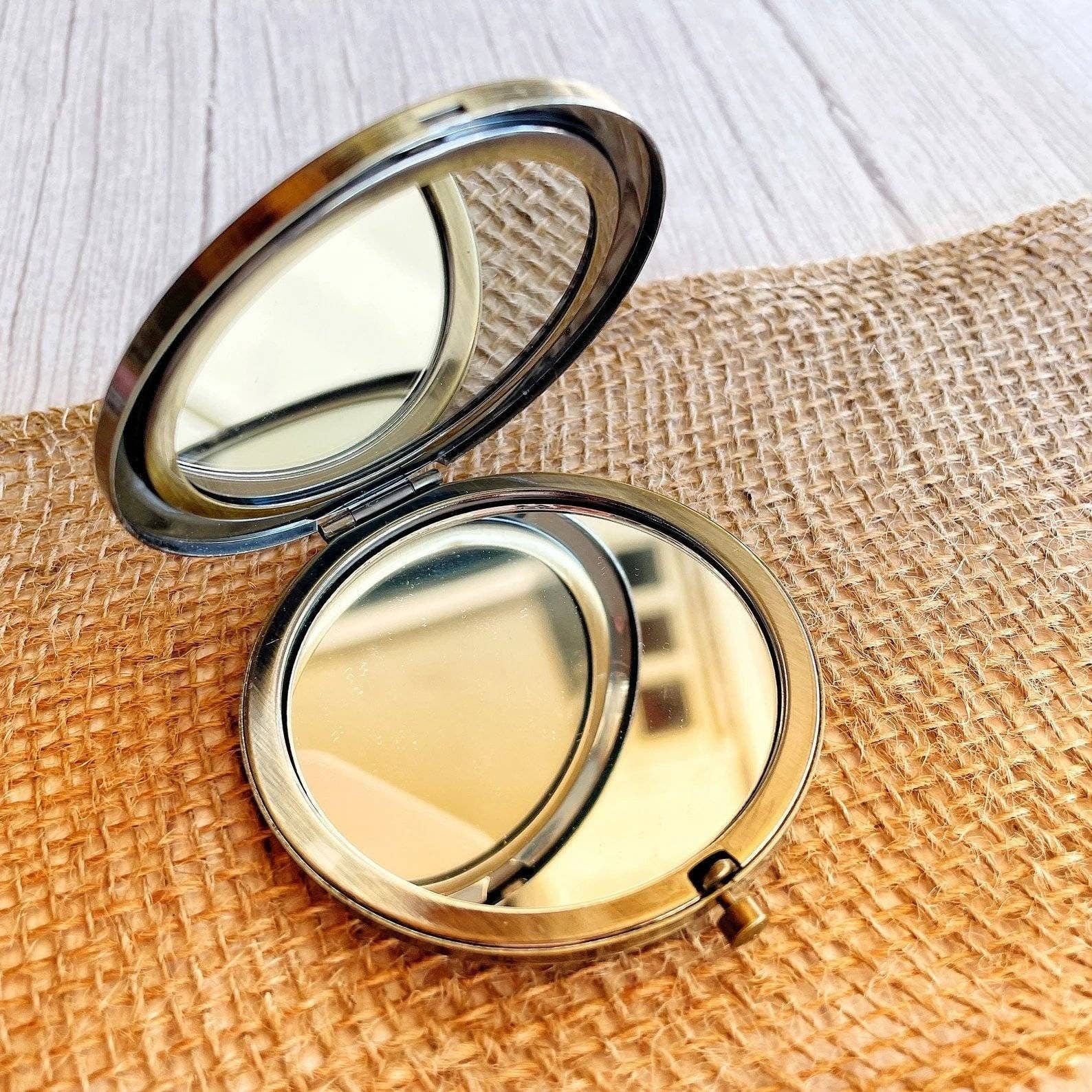 Quince Fables - Wholesale Compact Mirror - Floral Embroidered Compact Mirror, Collection Scarlett✅2