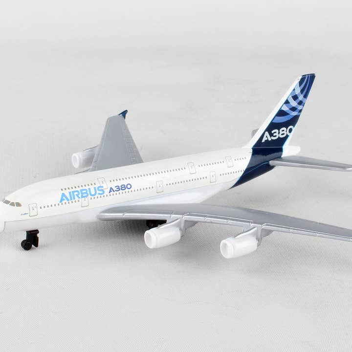Daron Worldwide Trading - Wholesale Toy Plane - Kids - RT0380 Airbus A380 Single Plane by Daron Toys