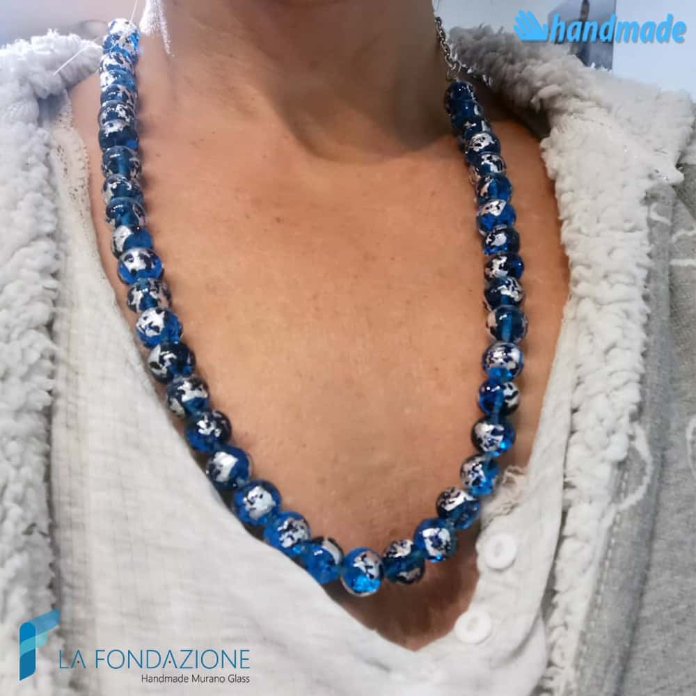 La Fondazione - Handmade Murano Glass - Venta al por mayor Collares de cuentas/perlas - Collar de perlas azul maculado de cristal de Murano1