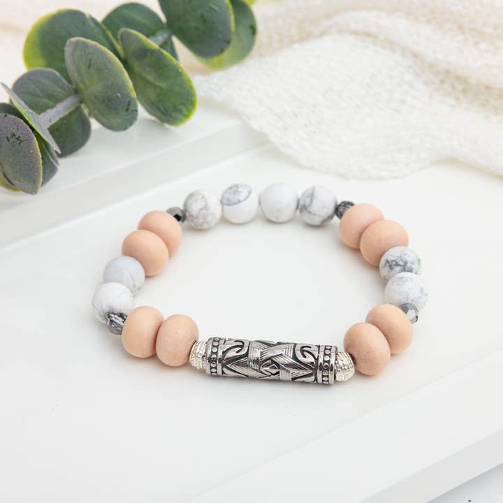 Bracelet Howlite for wholesale by Bijoux Lyne Meikle